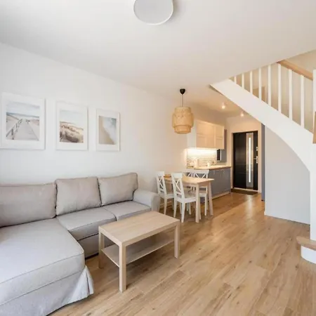 House For 4 People, Peace And Quiet بيت للعطل