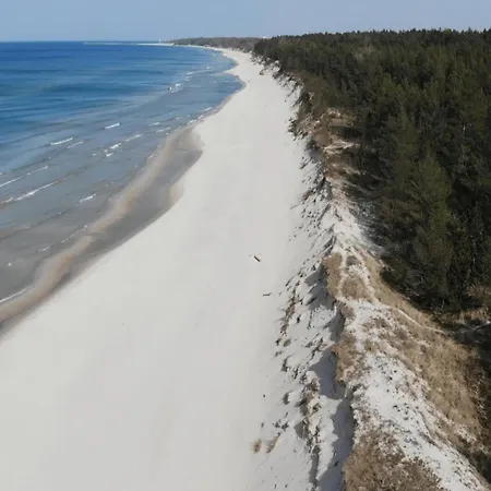 House For 4 People, Peace And Quiet بيت للعطل